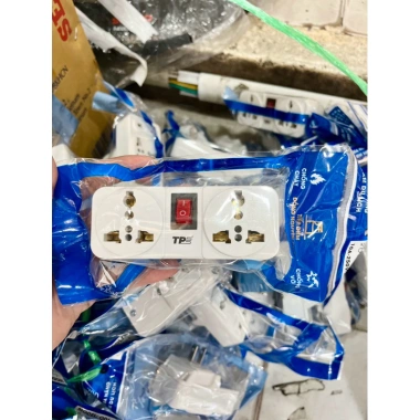 Ổ cắm chuyển đổi du lịch đa năng Tiến Phát TPE ODL6 ODL8 ODL9 có công tắc - 49.000₫ 5