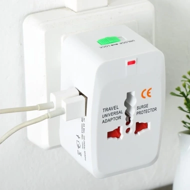 Ổ cắm đa năng chuyển đổi tích hợp USB & Type-C - Tiện lợi du lịch, giá 50.000₫ 4 Ổ cắm đa năng chuyển đổi tích hợp USB & Type-C - Tiện lợi du lịch, giá 50.000₫ 4