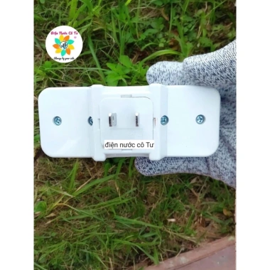 Ổ cắm đa năng Tiến Phát 10A 250V – Du lịch tiện lợi, kèm công tắc siêu an toàn