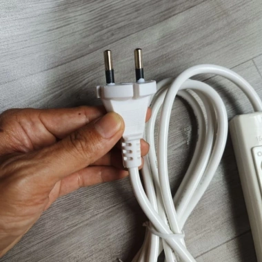Ổ cắm điện công tắc nối dài 2m Tiến Thành 2.000W, nhỏ gọn bỏ túi du lịch - 59.000₫