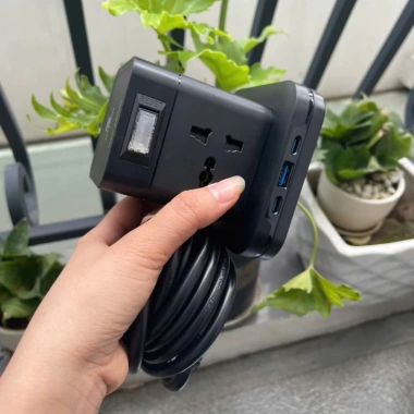 Ổ Cắm Điện Đa Năng Manigo 2.500W - Nhiều Lỗ, USB Type‑C PD 20W, An Toàn, Giá Ưu Đãi 388.000₫