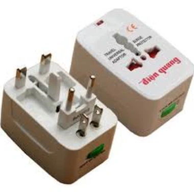 Ổ cắm du lịch đa năng quốc tế Điện Quang: 4 cổng, bảo quá tải, giá 59.999₫