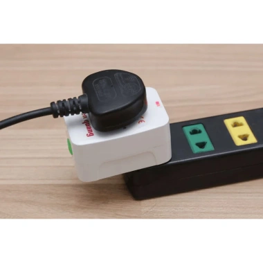 Ổ cắm du lịch Điện Quang – Đa chuẩn, bảo vệ quá tải, sạc nhanh, giá chỉ 85.500₫