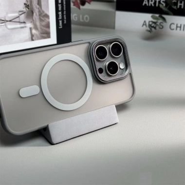 Ốp điện thoại từ tính DESERT TITANIUM cho iPhone 16/15/14/13/12/11 - bảo vệ mặt sau cứng viền mềm giảm 21%