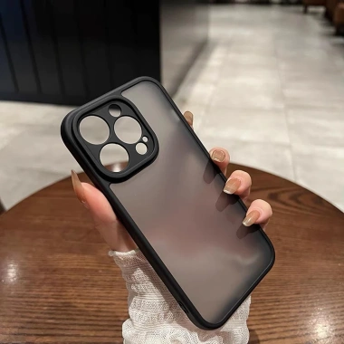 Ốp iPhone 14-17 Đen Mờ Silicon Mềm, Bảo Vệ Camera, Chống Trầy Xước, Giá 50.613₫