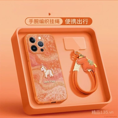 Ốp iPhone 15 Pro Max Lucky Pony da thật, dây buộc năm mới - 167.138₫