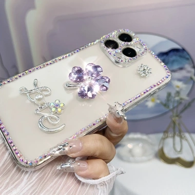 Ốp iPhone Bling Purple Diamond Clover - Keo Dán Miễn Phí, Đá Đính, Giá 84.240₫ 3 Ốp iPhone Bling Purple Diamond Clover - Keo Dán Miễn Phí, Đá Đính, Giá 84.240₫ 3
