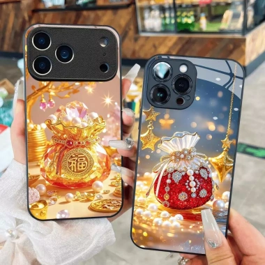 Ốp Kính Túi Pha Lê Thần Tài May Mắn Tài Lộc Cho iPhone 17/16/15/14/13/12/11 - Giá chỉ 69.000₫