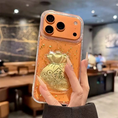 Ốp lưng iPhone phong thủy 2.025 Ngựa vàng + túi tiền vàng 3D – Dây đeo – iPhone 11‑17 4