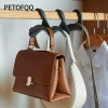 PETOFQQ Treo Giá Để Đồ Nhựa Đa Năng Chống Trộm - Tủ Quần Áo Ví Túi Xách Móc Treo Giá 33.110 VND