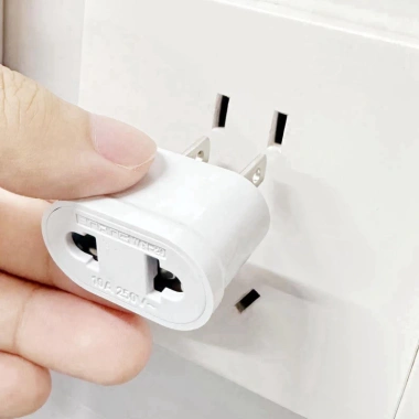 Phích cắm chuyển đổi 2 chấu 220V/15A - Chân dẹp sang chân tròn, giá chỉ 8.300₫ 2