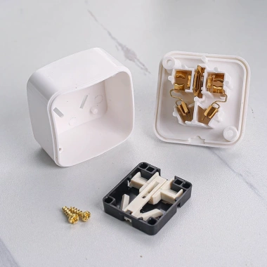 Phích Cắm Chuyển Đổi 3 Chân Chéo 16A sang 10A, 4.000W, Giá 45.000