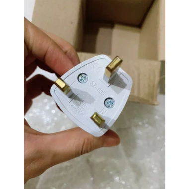 Phích cắm chuyển đổi 3 chấu vuông kiểu G cho Malaysia Singapore HongKong giá 21.000₫ 6