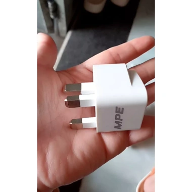Phích cắm chuyển đổi du lịch MPE AD2 kiểu G 3 chân vuông - Hàng chính hãng, giá 30.000 VND