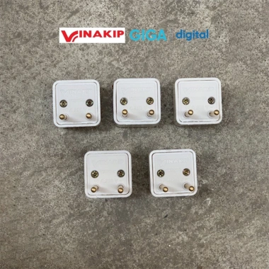 Phích cắm điện Vinakip chuyển đổi ổ 3 sang 2 - Giá chỉ 10.000đ, tiết kiệm ngay