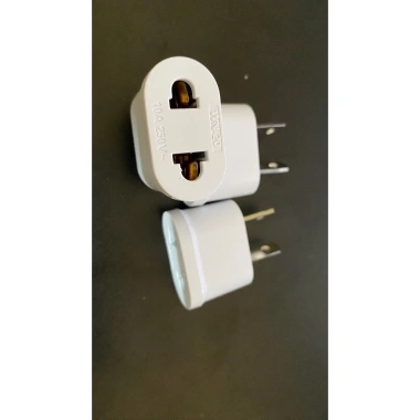 Phích nối chuyển đổi 2 chân chéo giá 35.000đ, dùng cho Úc, Mỹ, NZ, Trung Quốc 3