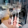 Phuộc Tay Cầm Ngọc Trai Inox Đa Năng Dùng Cho Bít Tết, Salad, Pasta - Tiện Ích Nhà Bếp 3