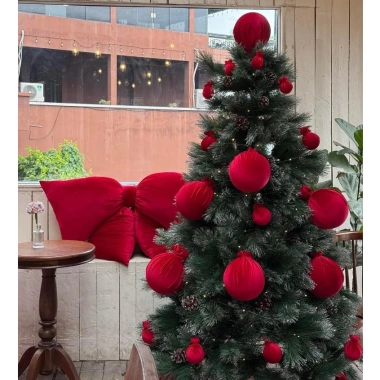 Quả châu đỏ nhung đa kích cỡ - Trang trí cây thông Noel, giá chỉ 19.000đ 6 Quả châu đỏ nhung đa kích cỡ - Trang trí cây thông Noel, giá chỉ 19.000đ 6