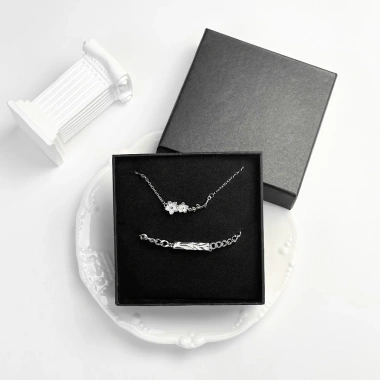 Quà Valentine Vòng Tay Đôi Titan Không Gỉ Tặng Người Yêu Hoa Lưu Ly Dilys MF05 67.500đ 9 Quà Valentine Vòng Tay Đôi Titan Không Gỉ Tặng Người Yêu Hoa Lưu Ly Dilys MF05 67.500đ 9