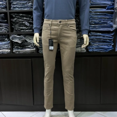 Quần Jeans Nam Owen Màu Nâu Slim Fit Co Giãn - Giá Sale 637.000₫, Đánh Giá Cao 5 Quần Jeans Nam Owen Màu Nâu Slim Fit Co Giãn - Giá Sale 637.000₫, Đánh Giá Cao 5