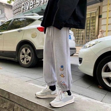 Quần jogger nỉ Unisex bigsize Vũ Trụ L1 giữ nhiệt chống nắng đi du lịch mặc nhà 2