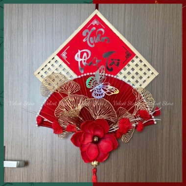 Quạt kim tuyến đỏ 50cm VELVET treo cửa decor tết sang trọng, xinh xắn