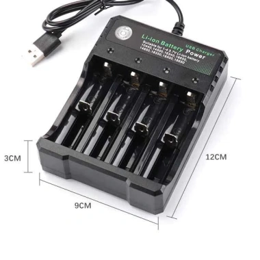 Sạc Pin 4 Khe Cao Cấp Tự Ngắt, Đèn Báo Khi Đầy - Dùng cho Pin 18.650 và AA, Giá 60.000 VND