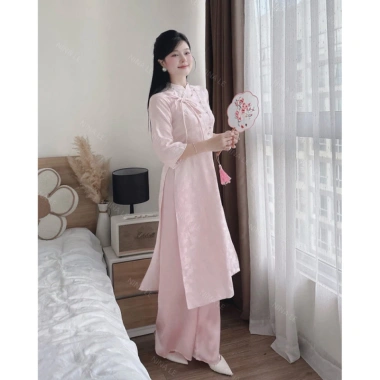 Sale 30% Áo dài gấm châu sa cách tân dáng suông hot Tết 2.026 Giá 182.280₫