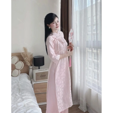 Sale 30% Áo dài gấm châu sa cách tân dáng suông hot Tết 2.026 Giá 182.280₫