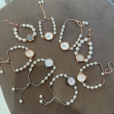 Sale đồng hồ nữ giá rẻ mẫu mới, lỗi ngoại quan nhẹ, chỉ 51.000₫
