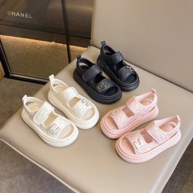 Sandal Bé Gái 3-15 tuổi Siêu Mềm Nhẹ Dép Quai Hậu Đi Học, Chơi - 171.000 VNĐ