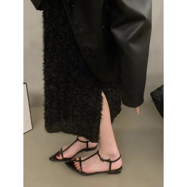 Sandal Đế Thấp Mũi Nhọn Cao Gót Dây Mảnh Nữ Đi Biển Lytishoes G156 194.999₫ 10 Sandal Đế Thấp Mũi Nhọn Cao Gót Dây Mảnh Nữ Đi Biển Lytishoes G156 194.999₫ 10