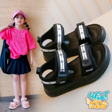 Sandal dép quai hậu siêu nhẹ cho bé gái 2-10 tuổi, 3 màu Outfit thời trang đi học 2.024 - Giá chỉ 215.000 VND 4 Sandal dép quai hậu siêu nhẹ cho bé gái 2-10 tuổi, 3 màu Outfit thời trang đi học 2.024 - Giá chỉ 215.000 VND 4
