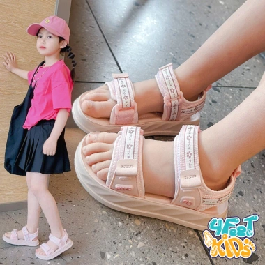 Sandal dép quai hậu siêu nhẹ cho bé gái 2-10 tuổi, 3 màu Outfit thời trang đi học 2.024 - Giá chỉ 215.000 VND
