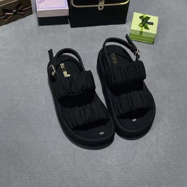 Sandal nữ 2 quai nhúng xếp ly cao 2cm, da mềm nhẹ, trẻ trung - Giảm còn 165.000 VND