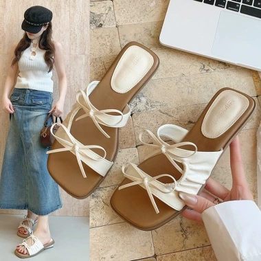 Sandal Nữ 3 Phân Đế Thấp Trắng Bạc – Dép Đi Biển Giá Ưu Đãi 280k 5 Sandal Nữ 3 Phân Đế Thấp Trắng Bạc – Dép Đi Biển Giá Ưu Đãi 280k 5