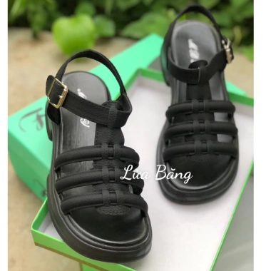 Sandal nữ đế cao 4cm da sần 3 quai đan ngang Fullbox - Đế độn mùa hè du lịch 265k 3 Sandal nữ đế cao 4cm da sần 3 quai đan ngang Fullbox - Đế độn mùa hè du lịch 265k 3