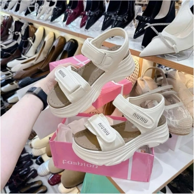Sandal nữ đế cao 5cm siêu bền QV432 mẫu mới, thoải mái đi học đi chơi - 125.500₫