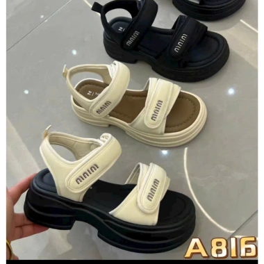 Sandal nữ đế cao 5cm siêu bền QV432 mẫu mới, thoải mái đi học đi chơi - 125.500₫ 8 Sandal nữ đế cao 5cm siêu bền QV432 mẫu mới, thoải mái đi học đi chơi - 125.500₫ 8