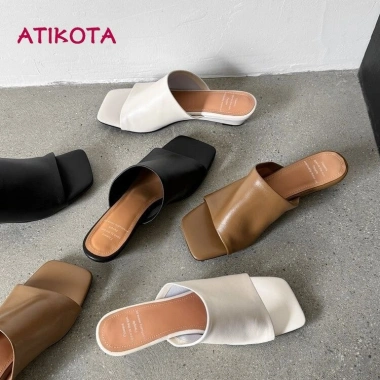 Sandal Nữ Đế Dày 2.09tr - Thoải Mái, Chống Trượt, Phù Hợp Học Sinh Du Lịch Biển