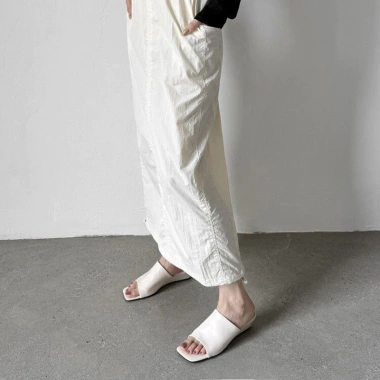 Sandal Nữ Đế Dày 2.09tr - Thoải Mái, Chống Trượt, Phù Hợp Học Sinh Du Lịch Biển 3 Sandal Nữ Đế Dày 2.09tr - Thoải Mái, Chống Trượt, Phù Hợp Học Sinh Du Lịch Biển 3