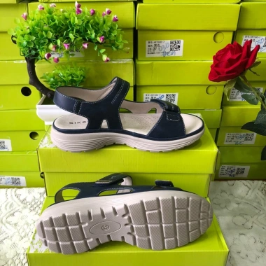Sandal Nữ Quai Ngang Siêu Nhẹ Khóa Dán - Đế Gót 3cm, Phong Cách Khỏe Khoắn, 425k