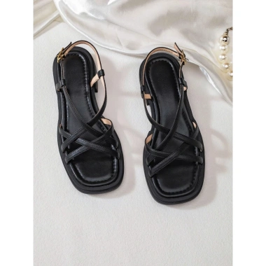 Sandal Nữ Thời Trang Hè - Quai Mảnh Đế Bệt Êm Chân, Phù Hợp Đi Biển, 150.000 VND Sandal Nữ Thời Trang Hè - Quai Mảnh Đế Bệt Êm Chân, Phù Hợp Đi Biển, 150.000 VND