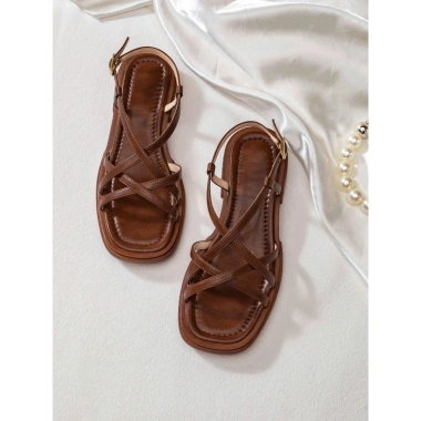Sandal Nữ Thời Trang Hè - Quai Mảnh Đế Bệt Êm Chân, Phù Hợp Đi Biển, 150.000 VND 4 Sandal Nữ Thời Trang Hè - Quai Mảnh Đế Bệt Êm Chân, Phù Hợp Đi Biển, 150.000 VND 4