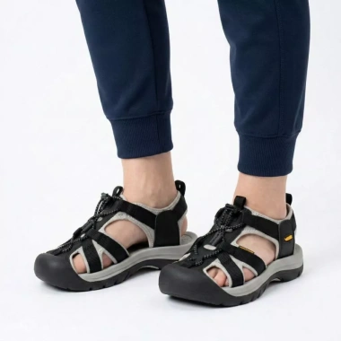 Sandal trekking nam nữ Vento Alpha SD8.001B bít mũi - Giá ưu đãi 306.000₫ 2 Sandal trekking nam nữ Vento Alpha SD8.001B bít mũi - Giá ưu đãi 306.000₫ 2