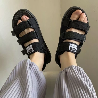 Sandal ULZANG 3 Quai Ngang Học Sinh Nam Nữ - Quai Sau Tháo Rời, Giá 50.000₫ 8 Sandal ULZANG 3 Quai Ngang Học Sinh Nam Nữ - Quai Sau Tháo Rời, Giá 50.000₫ 8