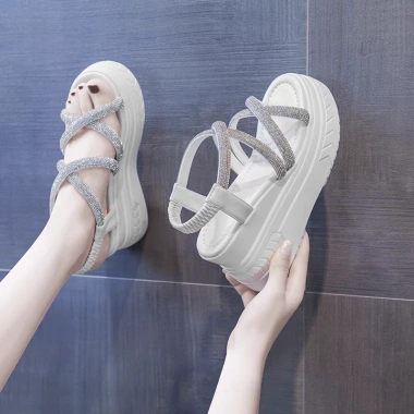 Sandal xuồng dây chéo đá 7cm cao cấp hot trend giảm giá 22% chỉ 193.942 đồng 4