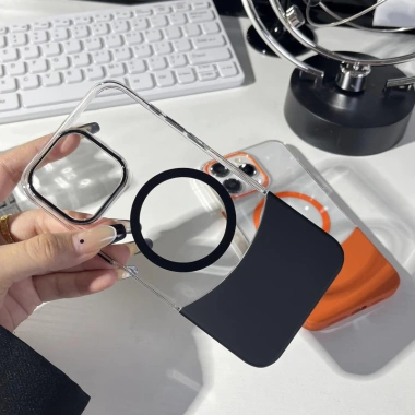 Sang Trọng Trong Suốt PC Cứng iPhone 15/14/13/12 – Vỏ Tháo Rời, Màu Tương Phản, Chống Sốc, Sạc Không Dây Giá 126.928đ 3 Sang Trọng Trong Suốt PC Cứng iPhone 15/14/13/12 – Vỏ Tháo Rời, Màu Tương Phản, Chống Sốc, Sạc Không Dây Giá 126.928đ 3
