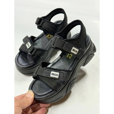 Sanldan quai chéo phối dù đế cao 5cm - Giá ưu đãi 168.000đ, phù hợp mọi phong cách
