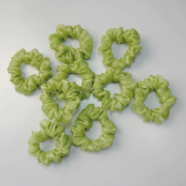 Scrunchie hoa đào hoa mai xinh cho tóc, dây cột tóc tết Dinosaur giảm còn 15.120 VND